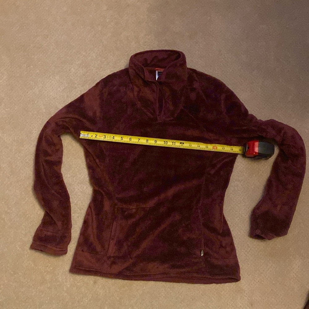 EUC The North face burgundy quarter zip womens fleece.